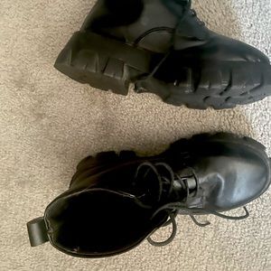 Chunky platform combat boots size womens eu 40